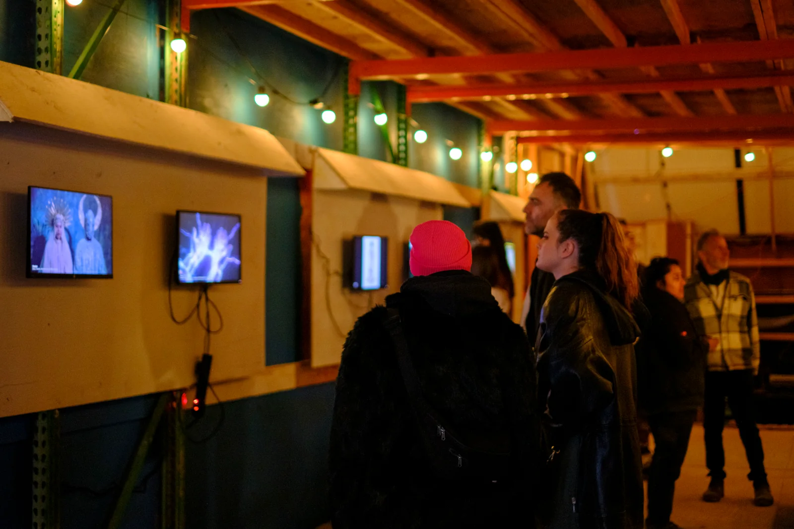 The gallery screens inside Chiba