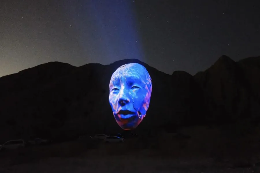 A Little Martian on the mountains