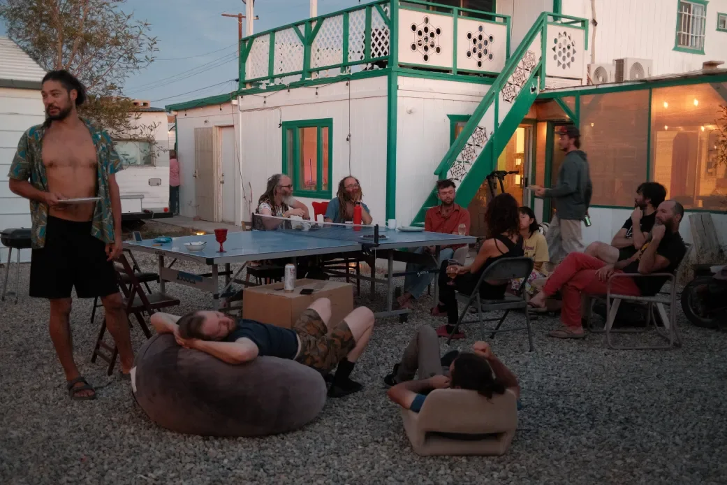 Dinner in the yard at Saturn.