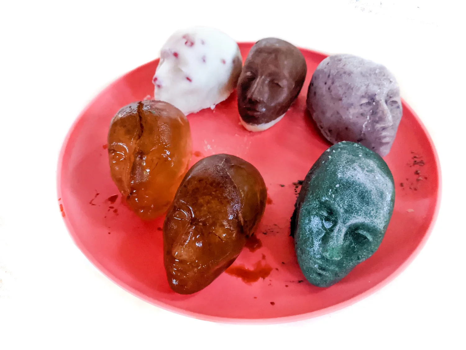 2021. The first eatable sculptures.