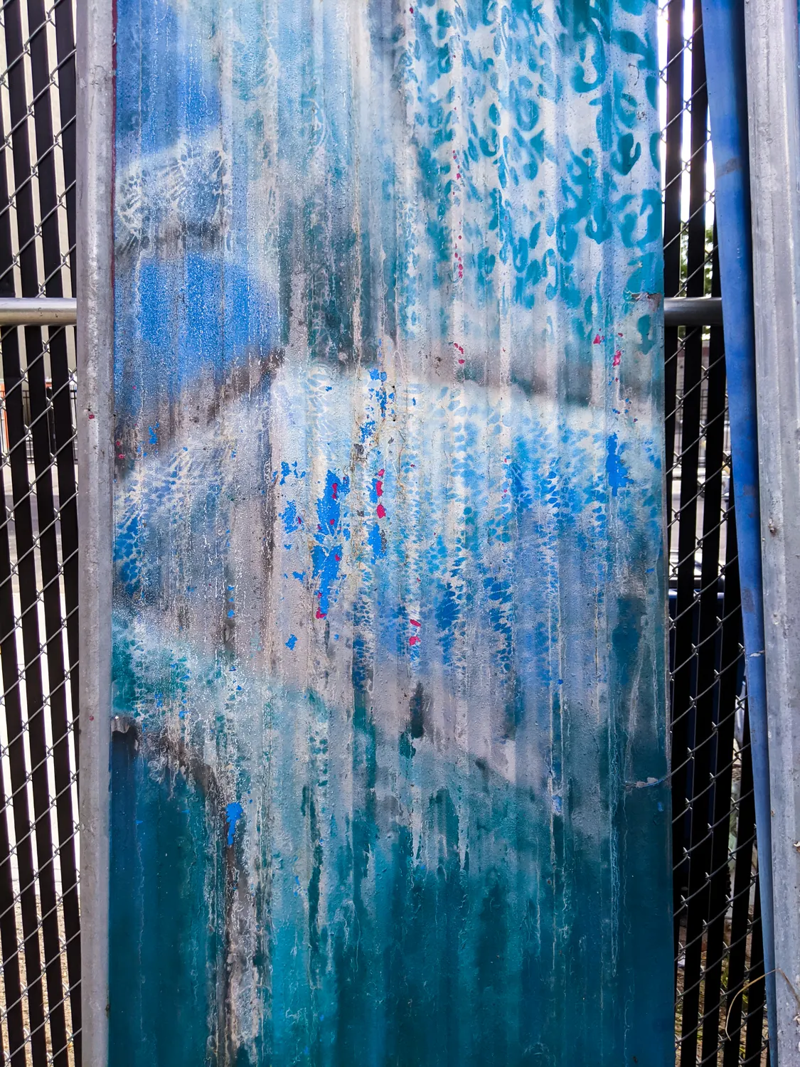 Rust coming up through the pattern.