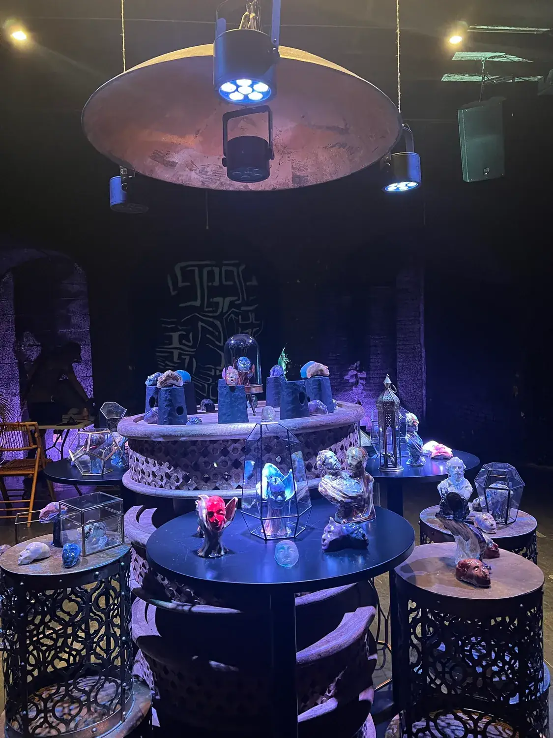The tables at night