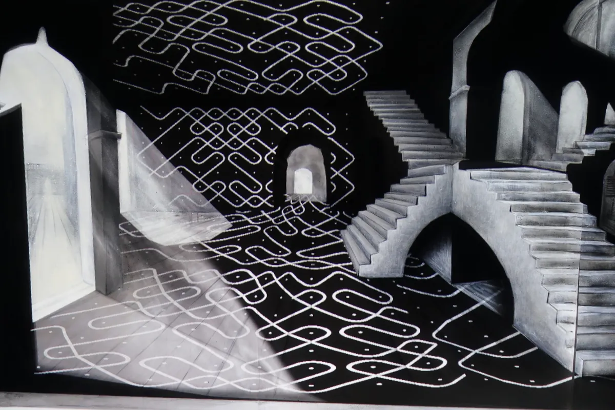 A continuous Sona line drawing projected over a perspective painting.