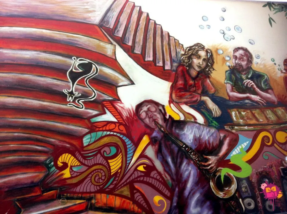 Collective mural with Rede Nami for the Fundação Roberto Marinho, painted with Diana Rosa and Julia Suav, 2012